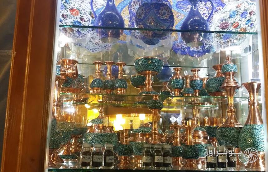 مغازه های سرای مشیر شیراز 